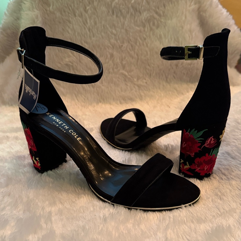Kenneth Cole Black Heels with Red Floral Embroidery